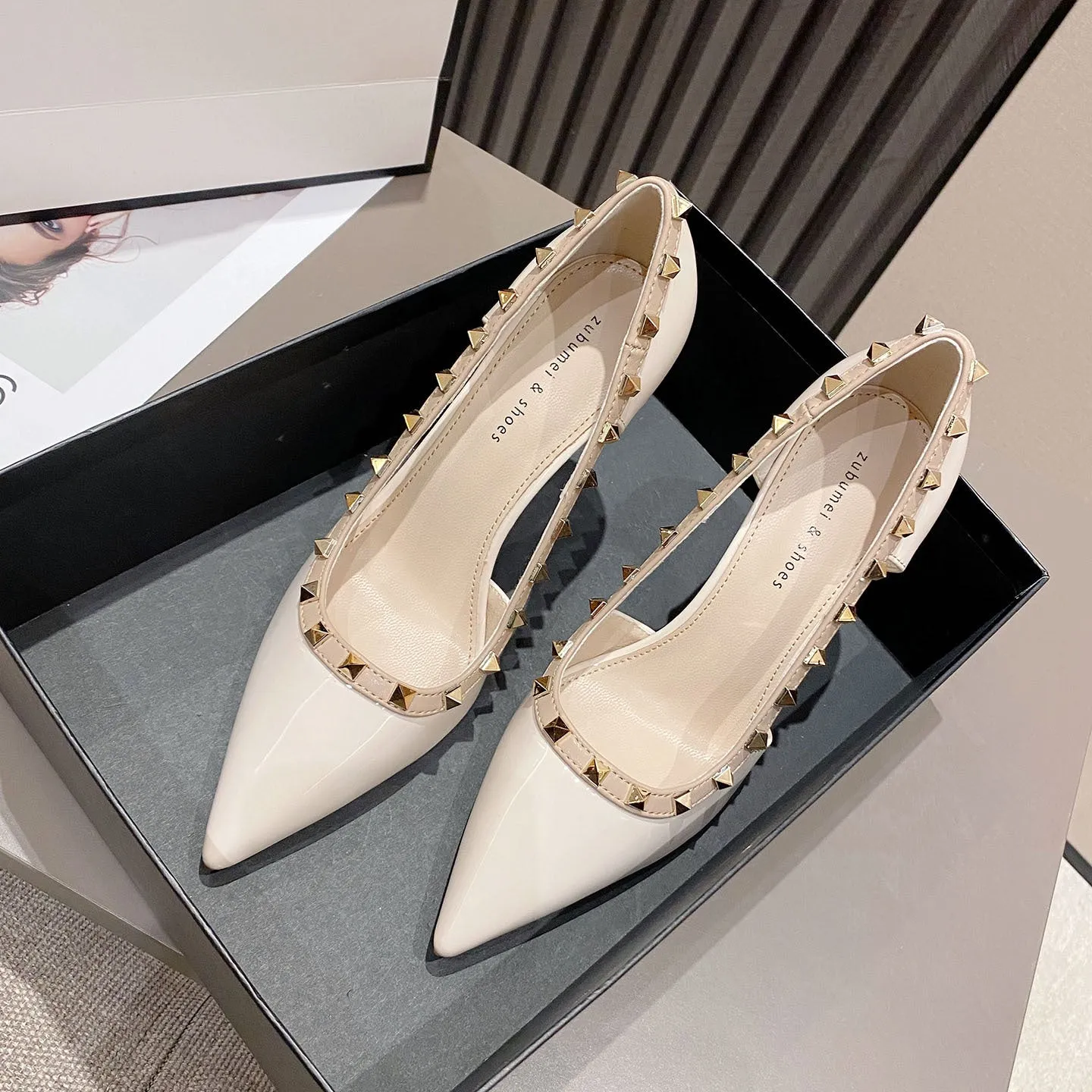 2025 988-8  sexy pointed high-heeled sandals women's Korean version hollow rivet high-heeled shoes women's stiletto sandals women's summer