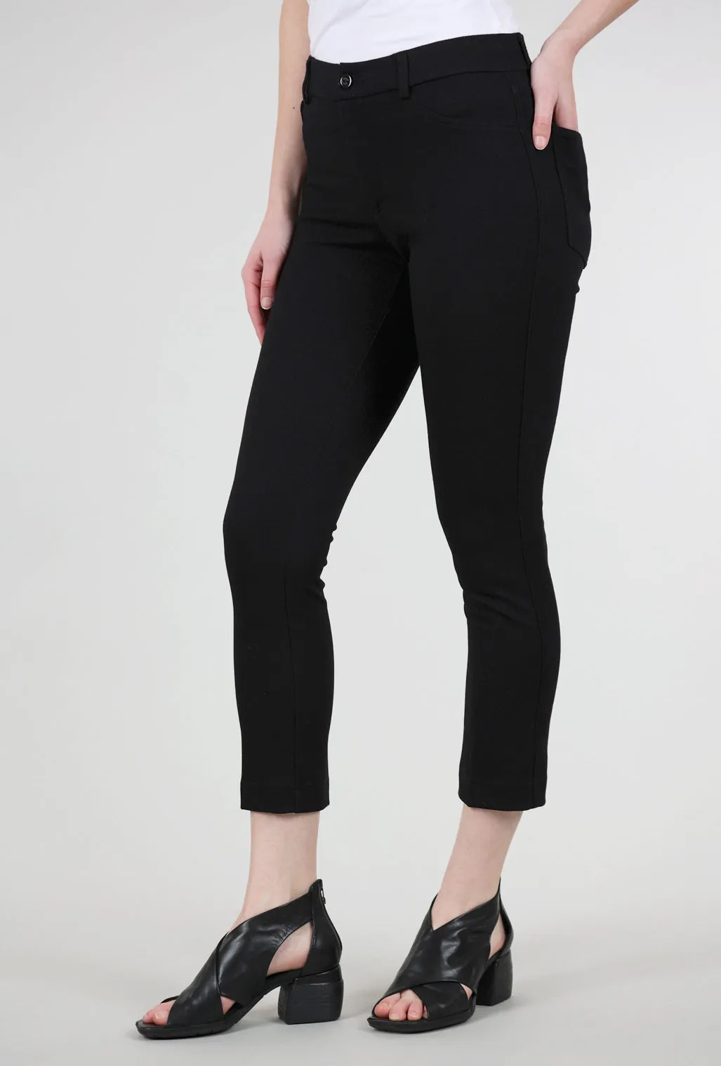 Hayes Crop Pant, Black