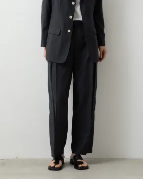 SHEER WOOL PLEATSTUCK SLACKS
